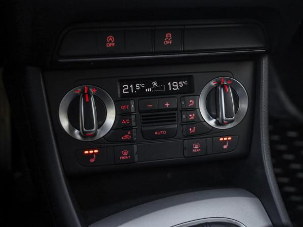 Audi Q3 I (8U) с пробегом 2013 года, цена 1 749 000 рублей, 115268 км, внедорожник, Автокод Объявления