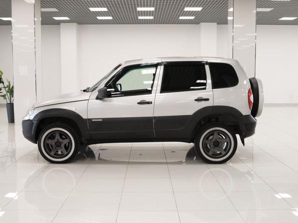 Chevrolet Niva I Рестайлинг с пробегом 2018 года, цена 643 000 рублей, 110773 км, внедорожник, Автокод Объявления