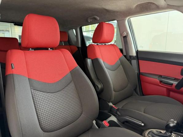 Kia Soul I Рестайлинг с пробегом 2011 года, цена 830 000 рублей, 191140 км, хэтчбек, Автокод Объявления