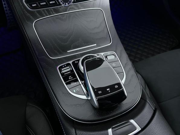 Mercedes-Benz E-Класс V (W213 S213 C238) с пробегом 2018 года, цена 3 199 000 рублей, 127117 км, седан, Автокод Объявления