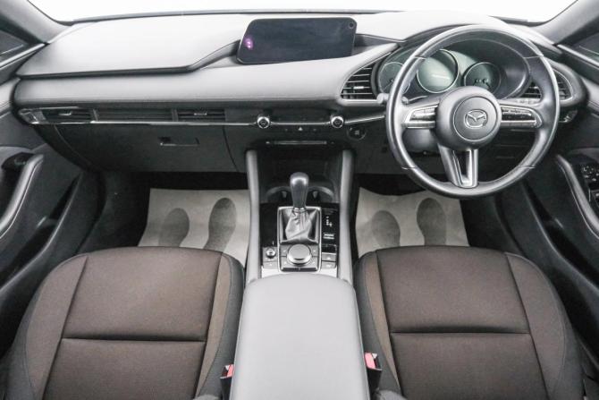 Mazda 3 IV (BP) с пробегом 2021 года, цена 2 069 000 рублей, 13250 км, хэтчбек, Автокод Объявления