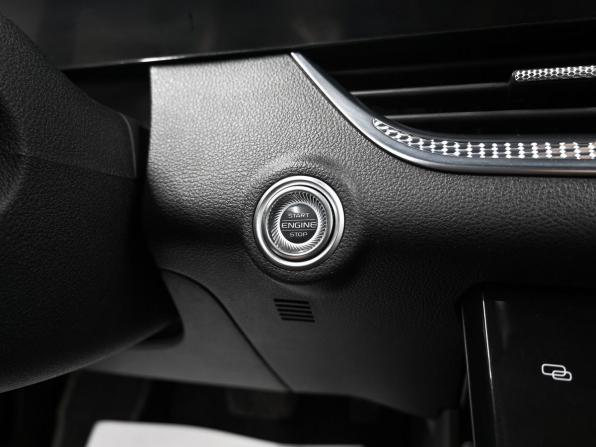 FAW Bestune B70 I с пробегом 2023 года, цена 1 865 000 рублей, 48473 км, лифтбек, Автокод Объявления
