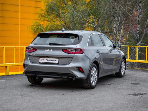 Kia Ceed III Рестайлинг с пробегом 2022 года, цена 2 300 000 рублей, 36132 км, хэтчбек, Автокод Объявления