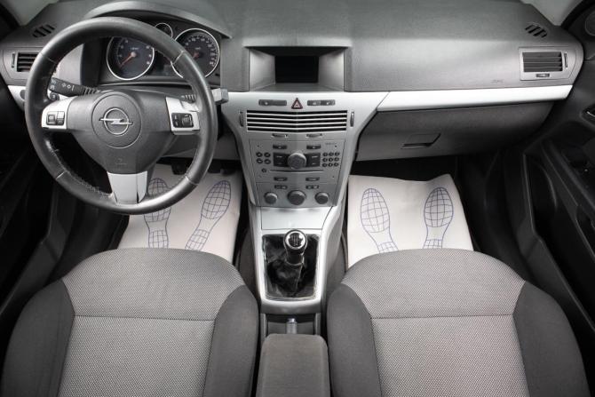 Opel Astra H Рестайлинг с пробегом 2010 года, цена 599 000 рублей, 205440 км, хэтчбек, Автокод Объявления