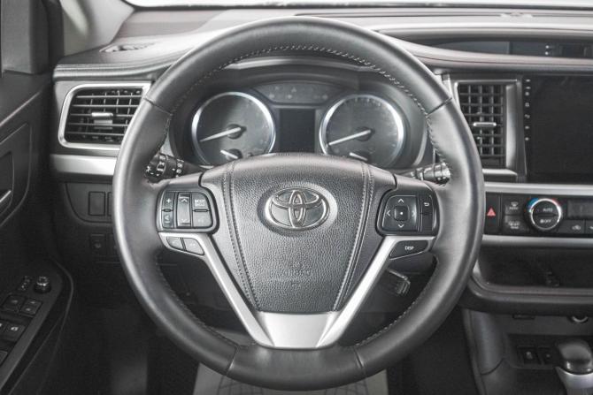 Toyota Highlander III (XU50) с пробегом 2013 года, цена 2 499 000 рублей, 235000 км, внедорожник, Автокод Объявления