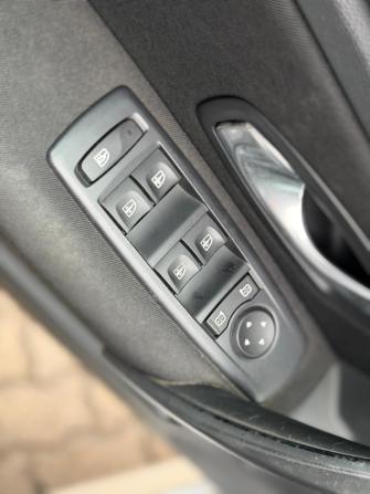 Renault Laguna III с пробегом 2008 года, цена 615 000 рублей, 200794 км, лифтбек, Автокод Объявления