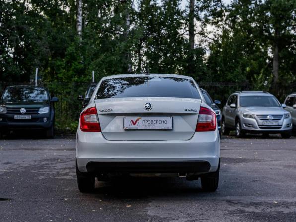 Skoda Rapid I с пробегом 2017 года, цена 505 000 рублей, 314703 км, лифтбек, Автокод Объявления