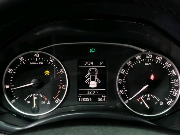 Skoda Octavia II (A5) Рестайлинг с пробегом 2012 года, цена 999 000 рублей, 128359 км, лифтбек, Автокод Объявления