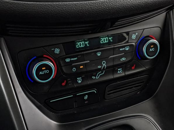 Ford Kuga II Рестайлинг с пробегом 2018 года, цена 1 550 000 рублей, 180670 км, внедорожник, Автокод Объявления