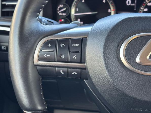 Lexus LX III Рестайлинг 2 с пробегом 2016 года, цена 5 980 000 рублей, 229500 км, внедорожник, Автокод Объявления