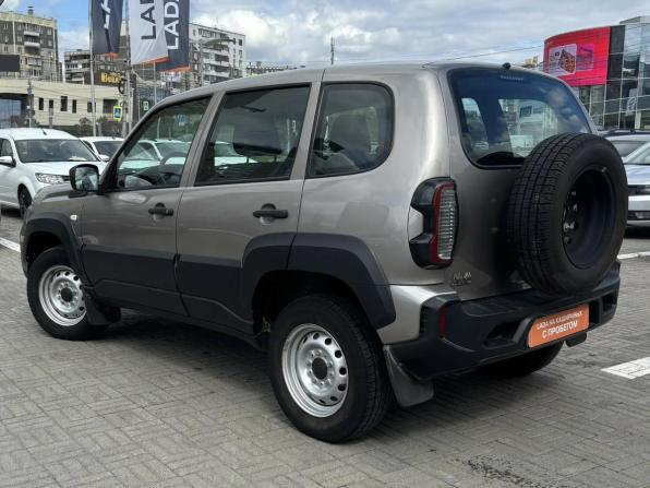 Lada (ВАЗ) Niva Travel I с пробегом 2022 года, цена 910 000 рублей, 46000 км, внедорожник, Автокод Объявления