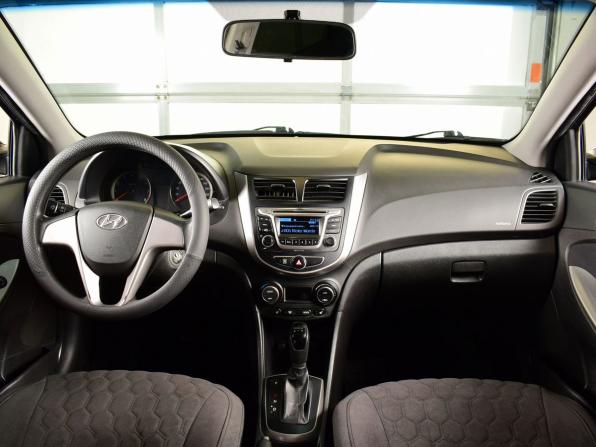 Hyundai Solaris I Рестайлинг с пробегом 2016 года, цена 1 199 995 рублей, 178823 км, седан, Автокод Объявления