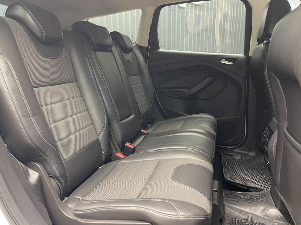 Ford Kuga II с пробегом 2016 года, цена 1 297 000 рублей, 176501 км, внедорожник, Автокод Объявления