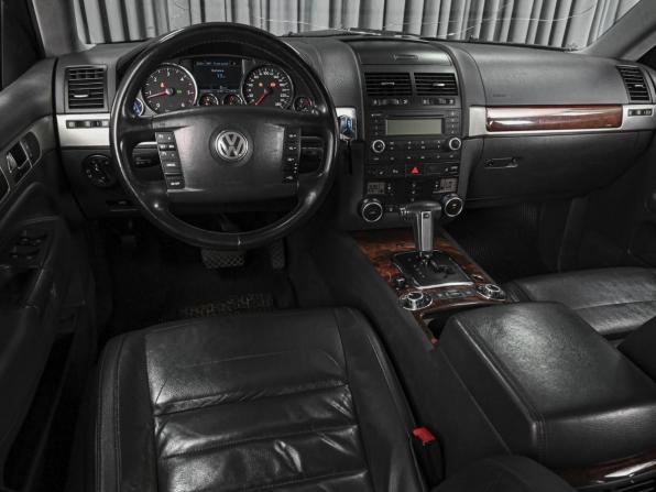 Volkswagen Touareg I Рестайлинг с пробегом 2008 года, цена 1 189 000 рублей, 318290 км, внедорожник, Автокод Объявления