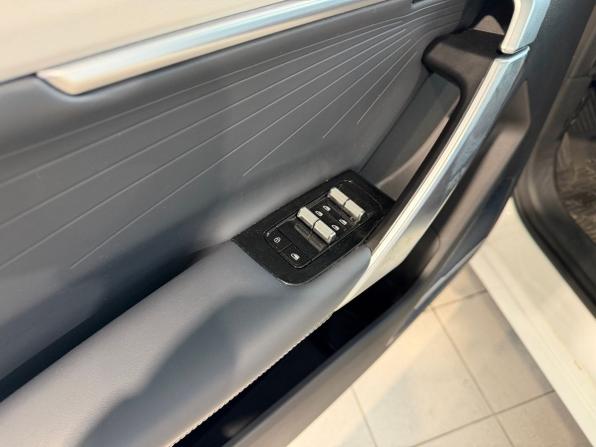 Geely Atlas II с пробегом 2023 года, цена 2 455 900 рублей, 42233 км, внедорожник, Автокод Объявления