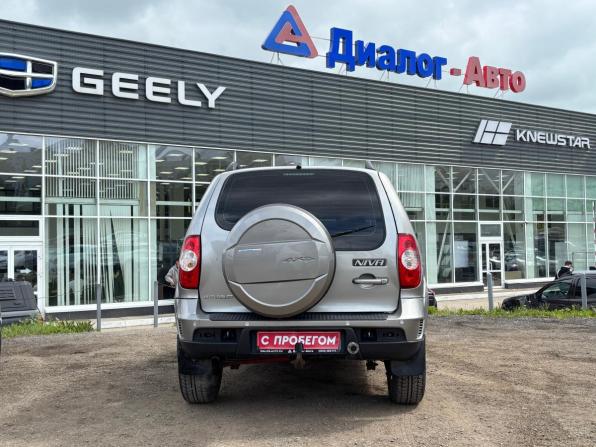 Chevrolet Niva I Рестайлинг с пробегом 2013 года, цена 450 000 рублей, 202112 км, внедорожник, Автокод Объявления