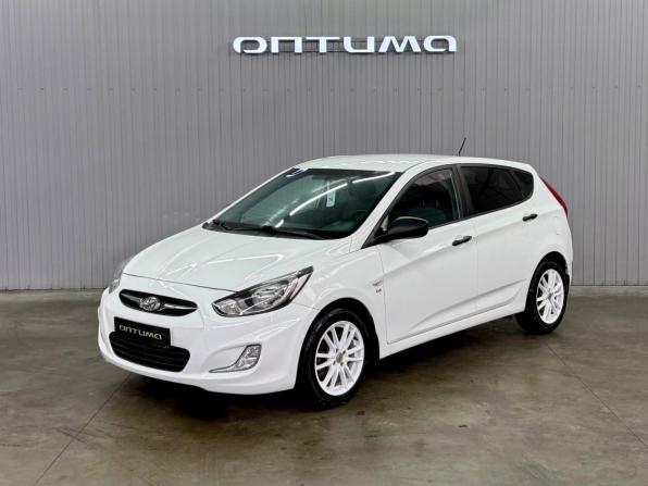 Hyundai Solaris I с пробегом 2013 года, цена 1 077 000 рублей, 66056 км, хэтчбек, Автокод Объявления
