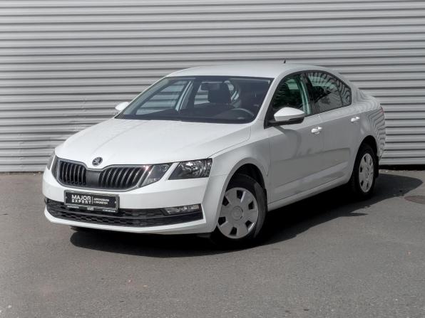 Skoda Octavia III (A7) Рестайлинг с пробегом 2020 года, цена 2 145 000 рублей, 65372 км, лифтбек, Автокод Объявления