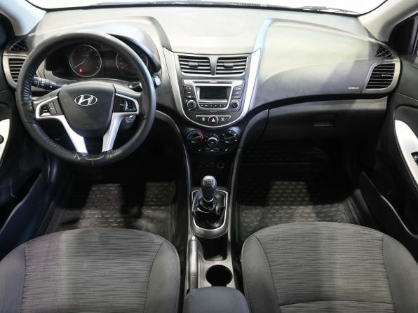 Hyundai Solaris I Рестайлинг с пробегом 2015 года, цена 1 049 900 рублей, 103506 км, седан, Автокод Объявления