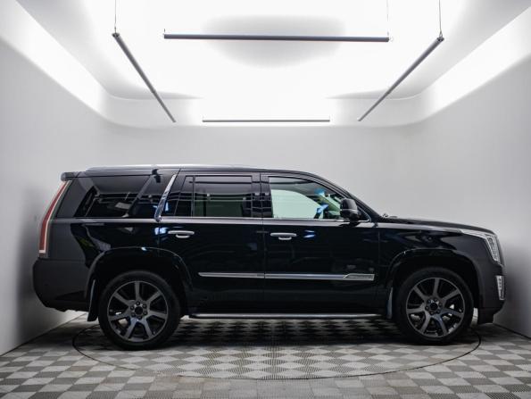Cadillac Escalade IV с пробегом 2018 года, цена 4 790 000 рублей, 161610 км, внедорожник, Автокод Объявления