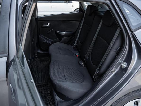 Kia Rio III Рестайлинг с пробегом 2015 года, цена 1 230 000 рублей, 146785 км, седан, Автокод Объявления
