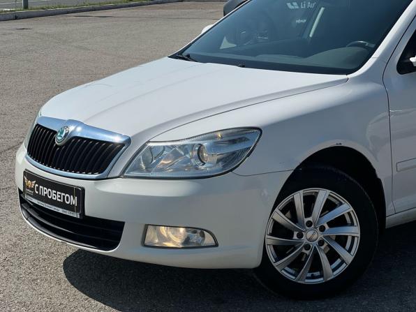 Skoda Octavia II (A5) Рестайлинг с пробегом 2013 года, цена 960 000 рублей, 133000 км, лифтбек, Автокод Объявления