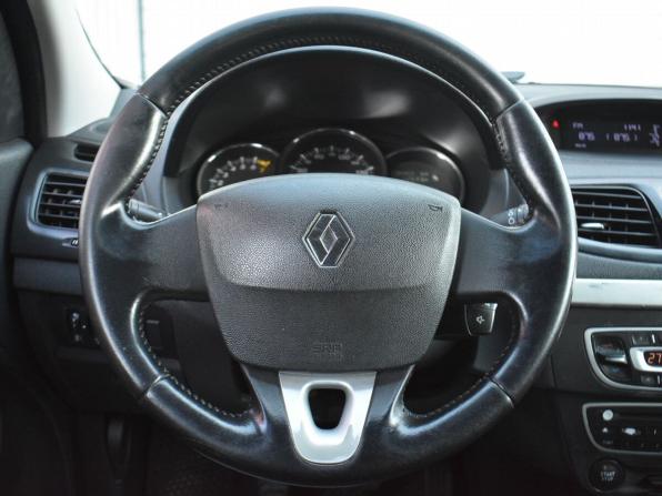 Renault Megane III Рестайлинг с пробегом 2012 года, цена 359 000 рублей, 354044 км, хэтчбек, Автокод Объявления
