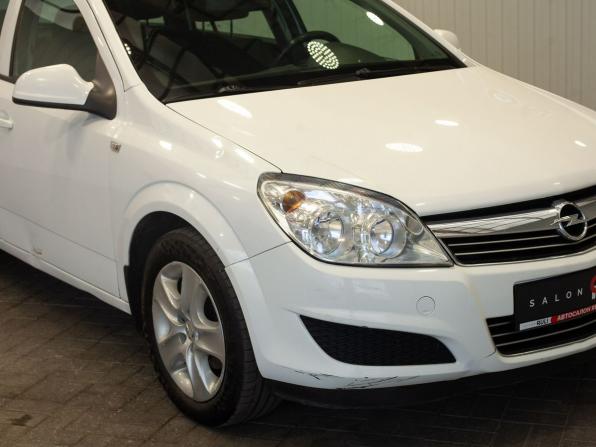 Opel Astra H Рестайлинг с пробегом 2012 года, цена 645 000 рублей, 189452 км, универсал, Автокод Объявления