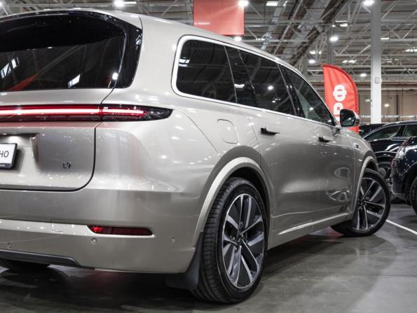 Li Auto (Lixiang) L9 I с пробегом 2022 года, цена 6 250 000 рублей, 35174 км, внедорожник, Автокод Объявления