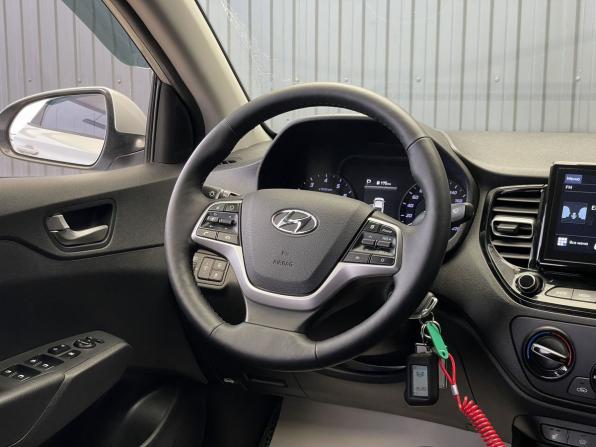 Hyundai Solaris II Рестайлинг с пробегом 2020 года, цена 1 477 000 рублей, 98290 км, седан, Автокод Объявления