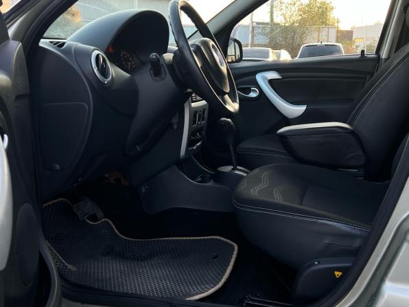Renault Sandero I с пробегом 2012 года, цена 799 000 рублей, 167515 км, хэтчбек, Автокод Объявления