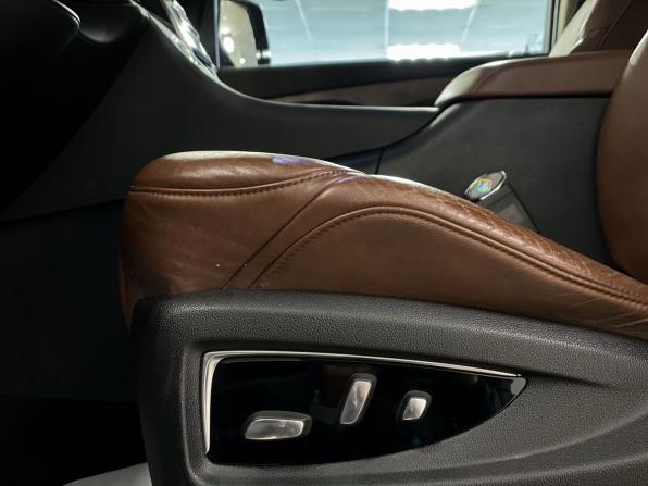 Cadillac Escalade IV с пробегом 2016 года, цена 3 400 000 рублей, 128221 км, внедорожник, Автокод Объявления