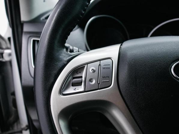 Hyundai ix35 I с пробегом 2012 года, цена 1 399 000 рублей, 132474 км, внедорожник, Автокод Объявления