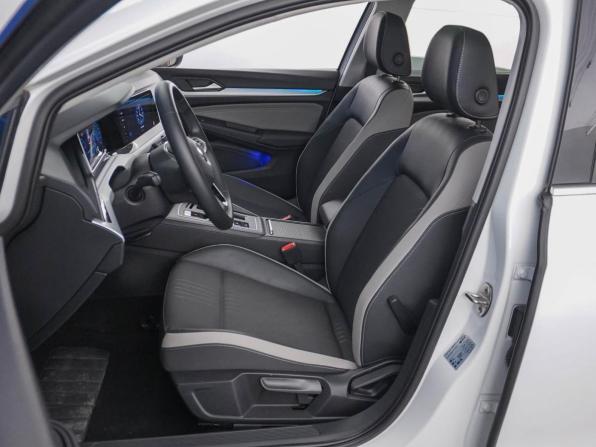 Volkswagen Golf VIII с пробегом 2022 года, цена 2 974 444 рубля, 42612 км, хэтчбек, Автокод Объявления