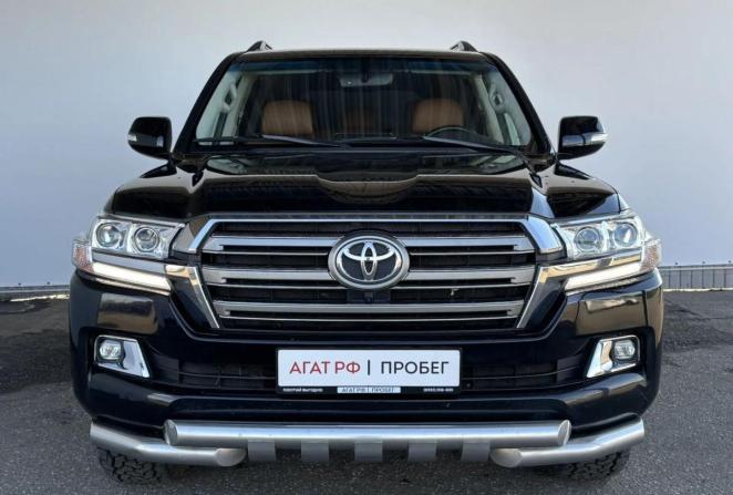 Toyota Land Cruiser 200 Series Рестайлинг 2 с пробегом 2018 года, цена 6 300 000 рублей, 212365 км, внедорожник, Автокод Объявления