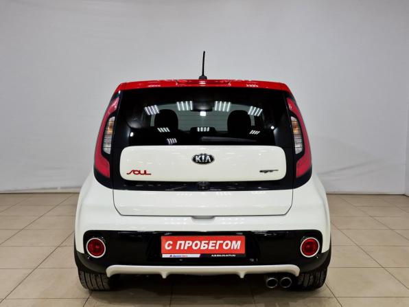 Kia Soul II Рестайлинг с пробегом 2018 года, цена 1 660 000 рублей, 86793 км, хэтчбек, Автокод Объявления