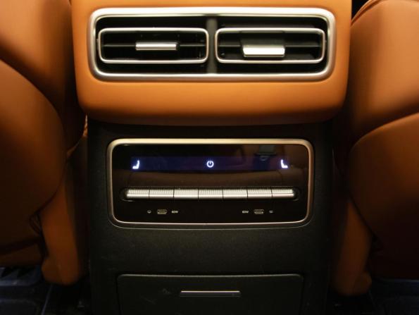 Li Auto (Lixiang) L7 I с пробегом 2023 года, цена 6 150 000 рублей, 26123 км, внедорожник, Автокод Объявления