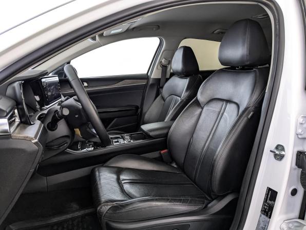 Kia K5 III с пробегом 2021 года, цена 2 420 000 рублей, 95574 км, седан, Автокод Объявления