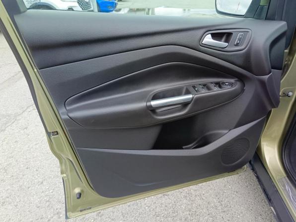 Ford Kuga II с пробегом 2013 года, цена 1 039 995 рублей, 147911 км, внедорожник, Автокод Объявления