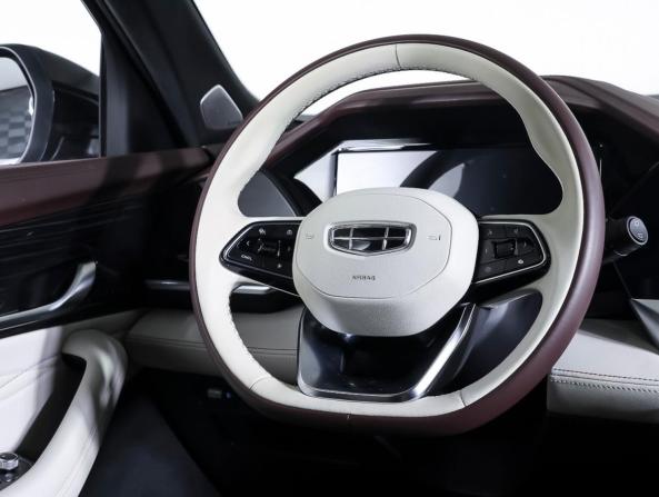 Geely Monjaro I с пробегом 2023 года, цена 3 149 000 рублей, 37568 км, внедорожник, Автокод Объявления