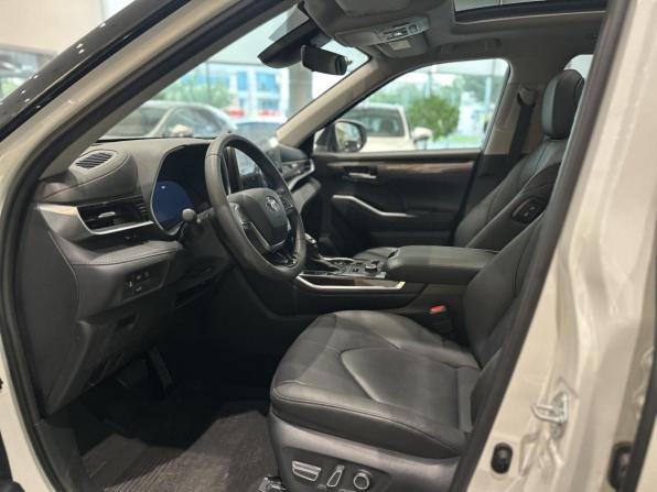 Toyota Highlander IV (XU70) с пробегом 2025 года, цена 4 955 000 рублей, 8601 км, внедорожник, Автокод Объявления