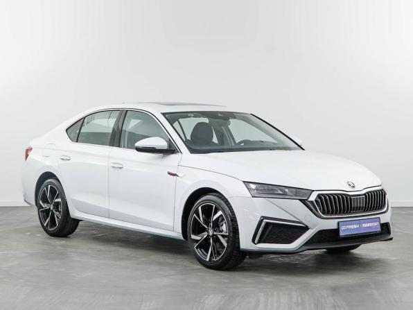 Skoda Octavia IV (A8) Рестайлинг с пробегом 2025 года, цена 3 668 888 рублей, 23 км, лифтбек, Автокод Объявления