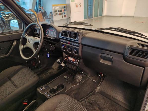 Lada (ВАЗ) Niva Legend с пробегом 2024 года, цена 900 000 рублей, 24724 км, внедорожник, Автокод Объявления