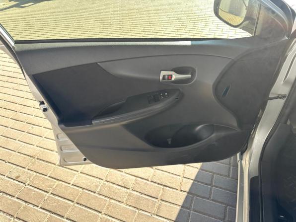 Toyota Corolla X (E140 E150) Рестайлинг с пробегом 2012 года, цена 1 300 000 рублей, 62853 км, седан, Автокод Объявления