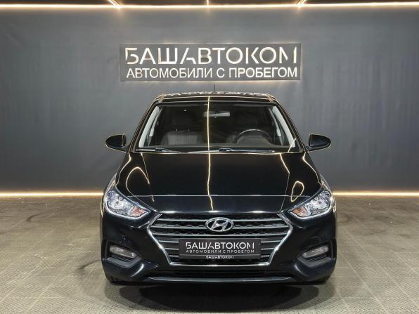Hyundai Solaris II с пробегом 2018 года, цена 1 300 000 рублей, 112610 км, седан, Автокод Объявления