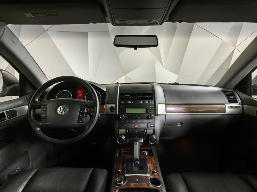 Volkswagen Touareg I Рестайлинг Москва  - изображение 12
