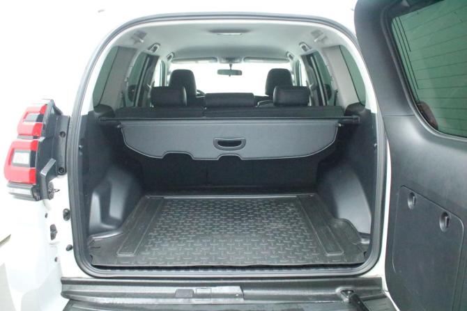Toyota Land Cruiser Prado 150 Series Рестайлинг 3 с пробегом 2021 года, цена 5 595 000 рублей, 25422 км, внедорожник, Автокод Объявления