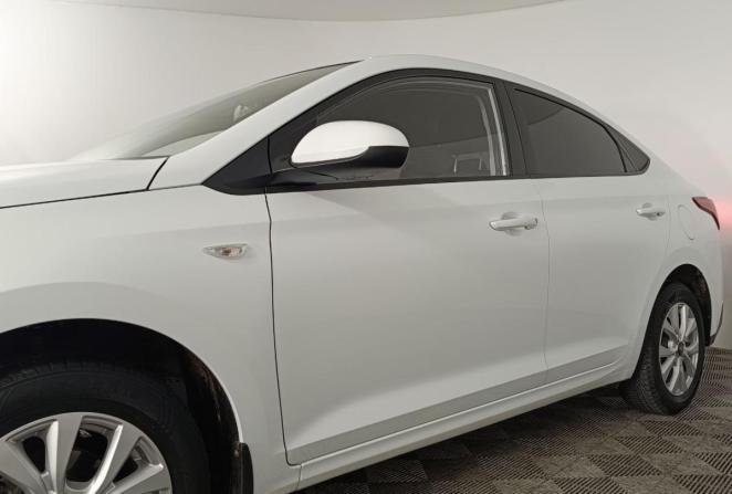 Hyundai Solaris II Рестайлинг с пробегом 2020 года, цена 1 640 000 рублей, 80000 км, седан, Автокод Объявления