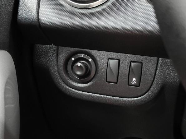 Renault Sandero II Рестайлинг с пробегом 2021 года, цена 1 350 000 рублей, 31095 км, хэтчбек, Автокод Объявления