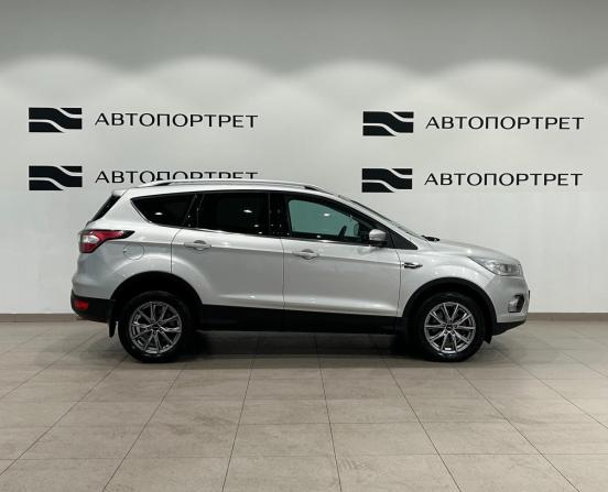 Ford Kuga II Рестайлинг с пробегом 2018 года, цена 1 599 000 рублей, 133650 км, внедорожник, Автокод Объявления